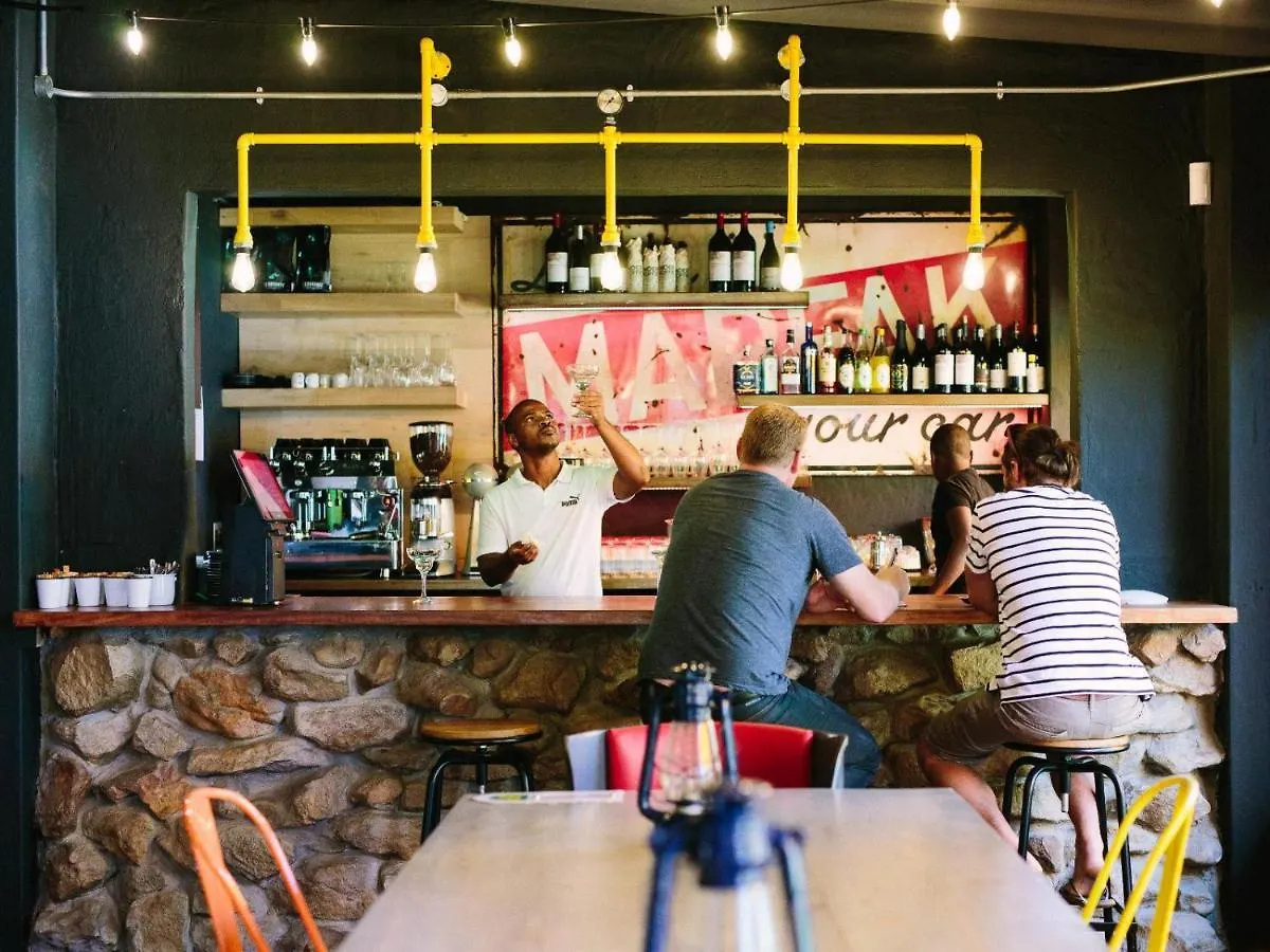 Pitstop Lodge Gordonʼs Bay